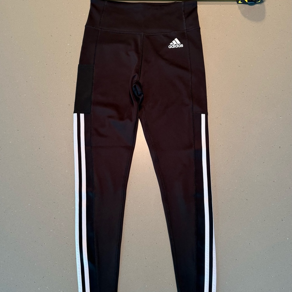 Adidas AeroReady Primegreen 3 Stripe Leggings 3/4 Length Black, Small, Like New!
